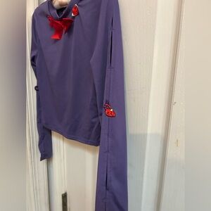 Child’s purple top